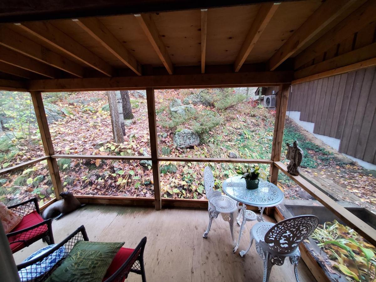 Shambhala Bed And Breakfast Buckhorn Exterior photo